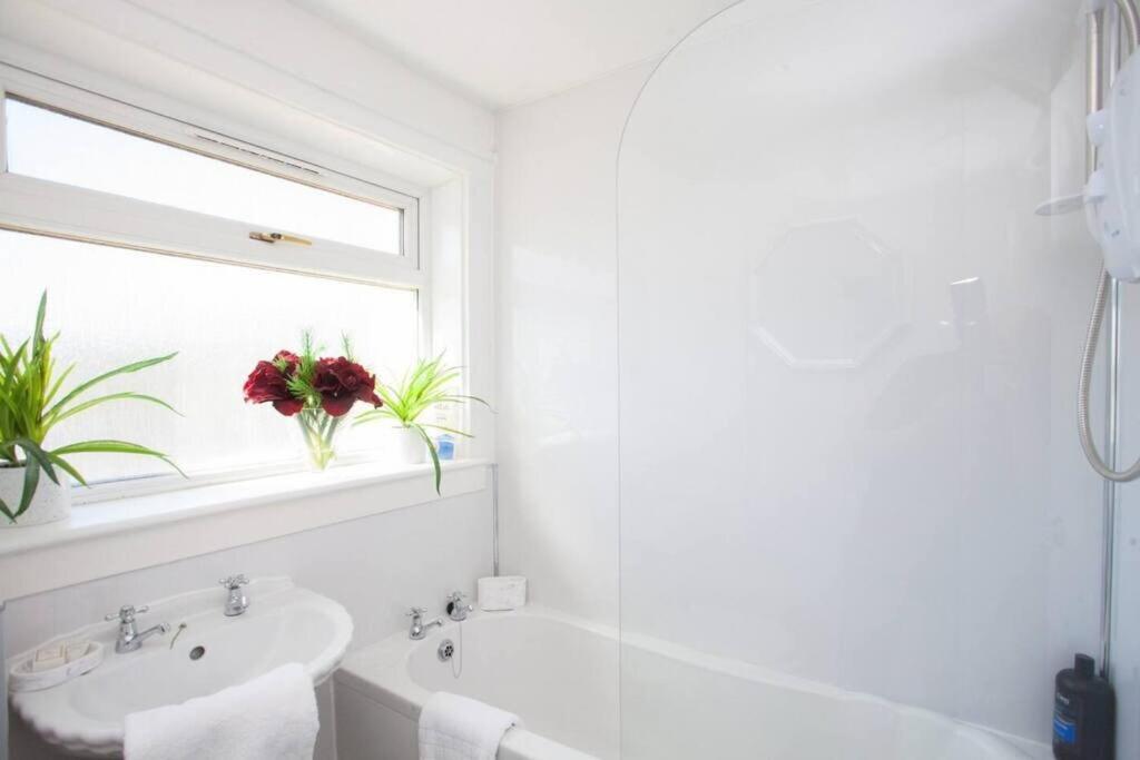 Cosy 1 Bed With Parking In City Centre Lejlighed Glasgow Eksteriør billede