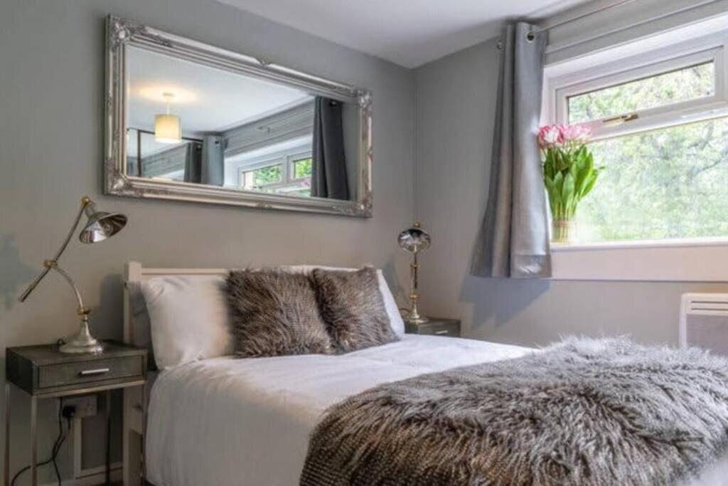 Cosy 1 Bed With Parking In City Centre Lejlighed Glasgow Eksteriør billede